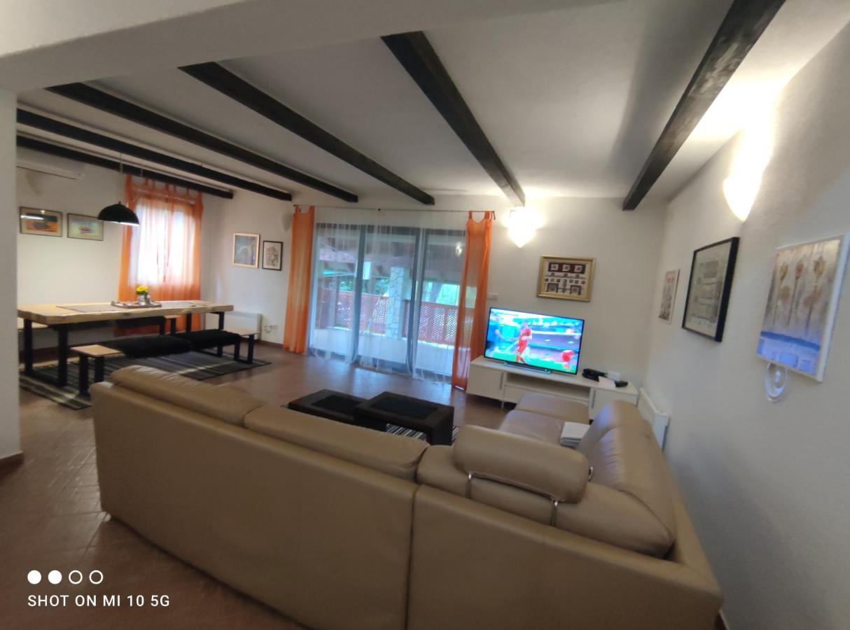 Mila Holiday Home Lohovo Ngoại thất bức ảnh